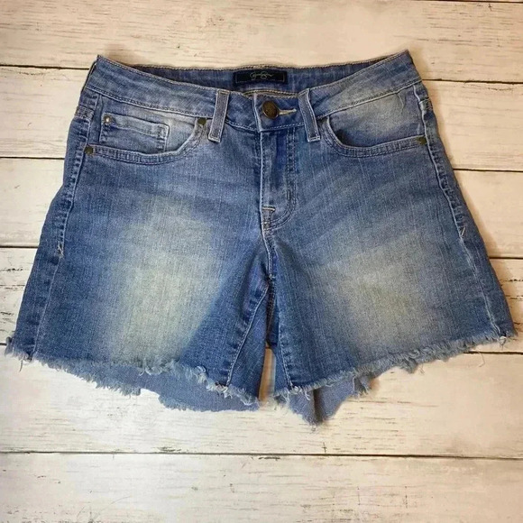 Jessica Simpson Shorts - Picture 1 of 4